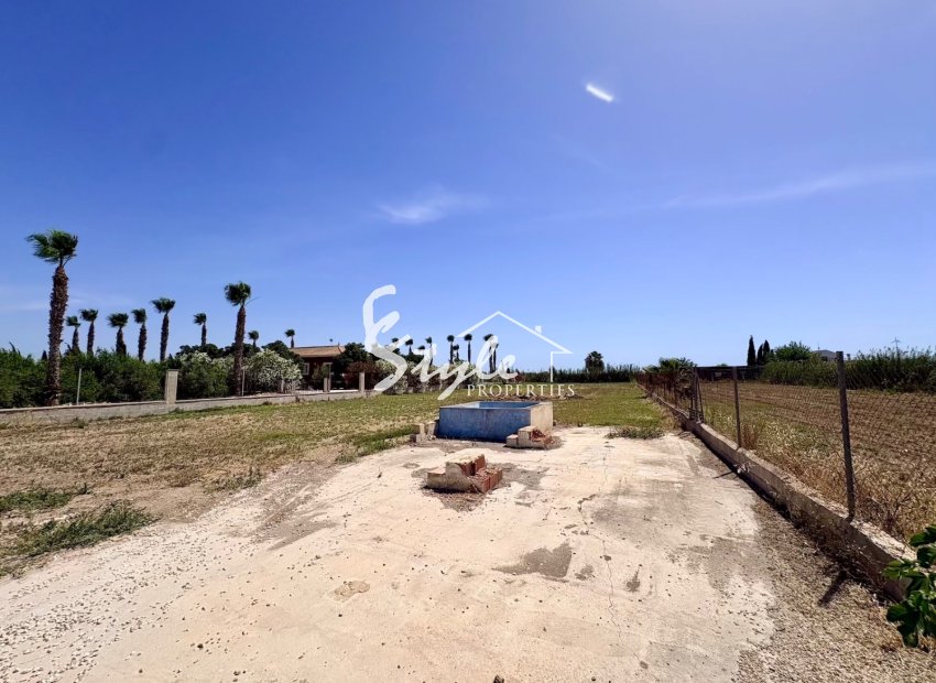 Reventa - Finca - Alicante - Dolores