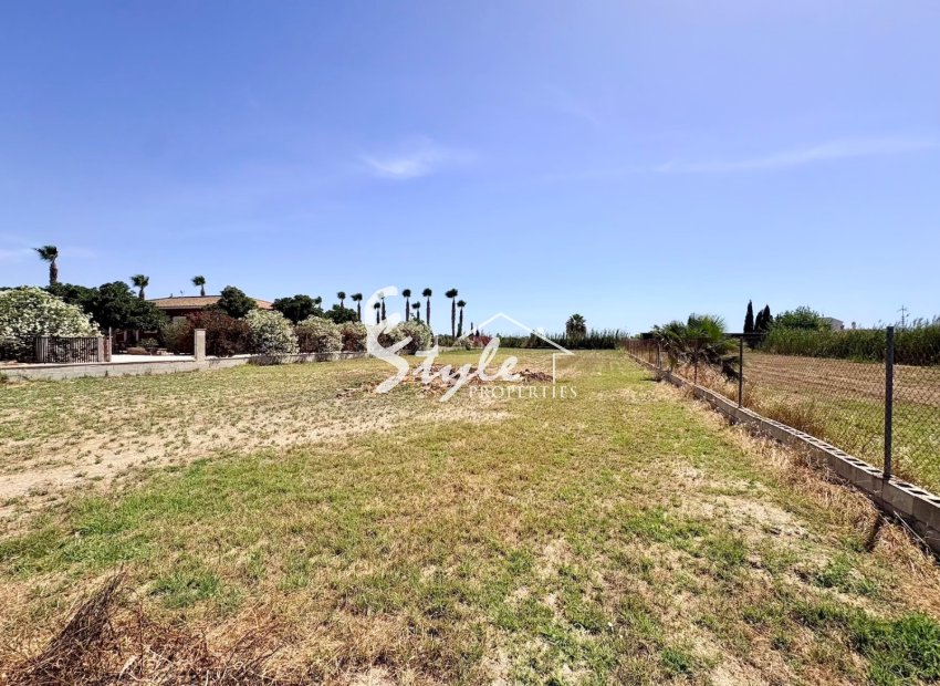 Reventa - Finca - Alicante - Dolores