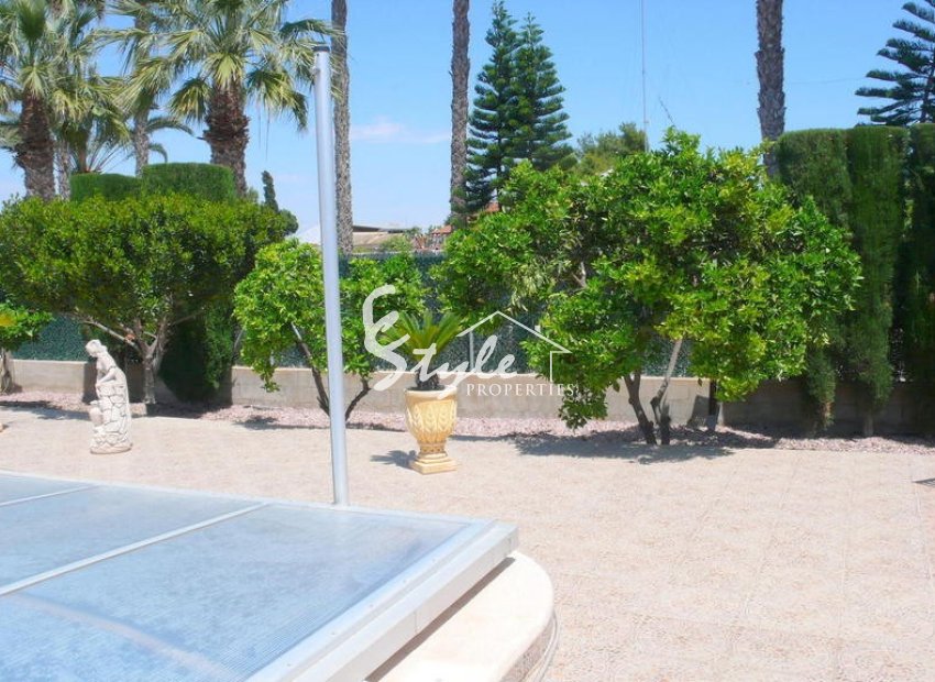 Reventa - Finca - Alicante - Dolores