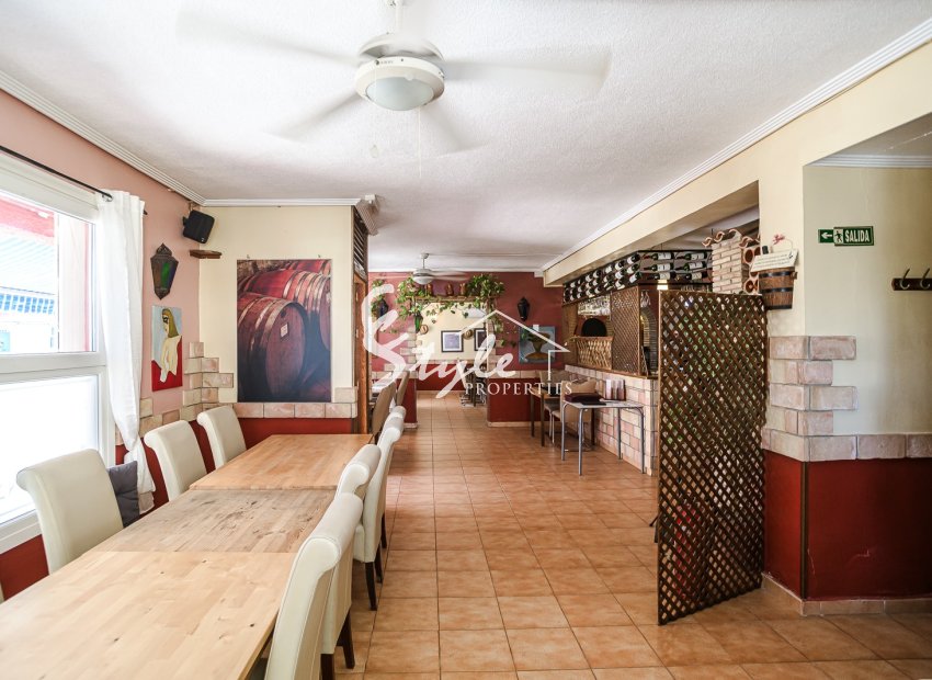 Reventa - Local comercial - Torrevieja - La Veleta