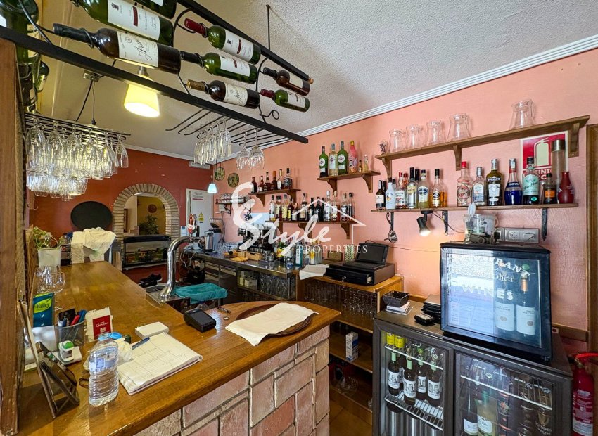 Reventa - Local comercial - Torrevieja - La Veleta