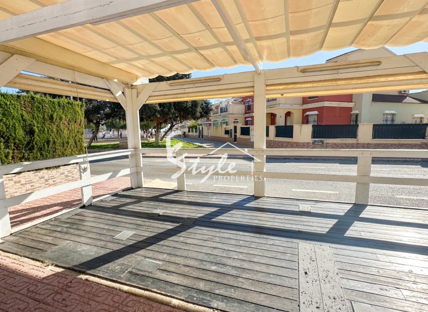Reventa - Local comercial - Torrevieja - Nueva Torrevieja - Aguas Nuevas