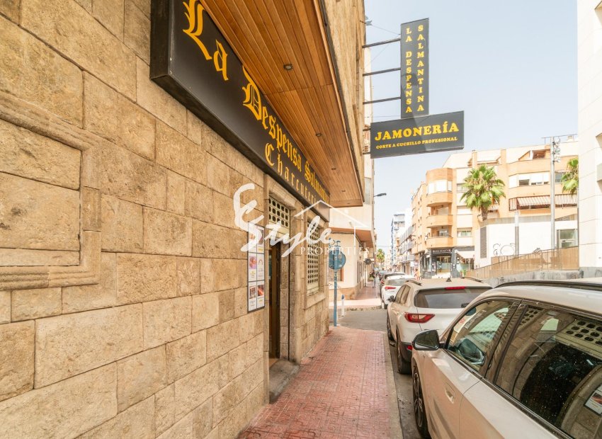 Reventa - Local comercial - Torrevieja - Paseo maritimo