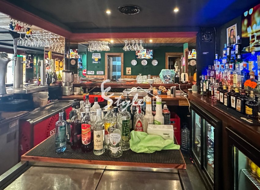 Reventa - Local comercial - Torrevieja - Playa del Cura