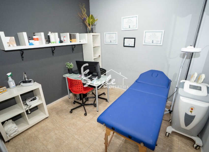 Reventa - Local comercial - Torrevieja