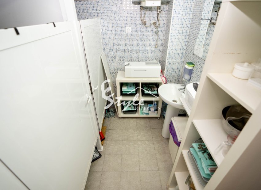 Reventa - Local comercial - Torrevieja