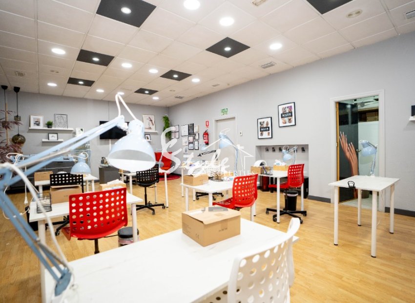 Reventa - Local comercial - Torrevieja