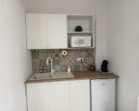 Reventa - Local comercial - Villamartín - La Zenia