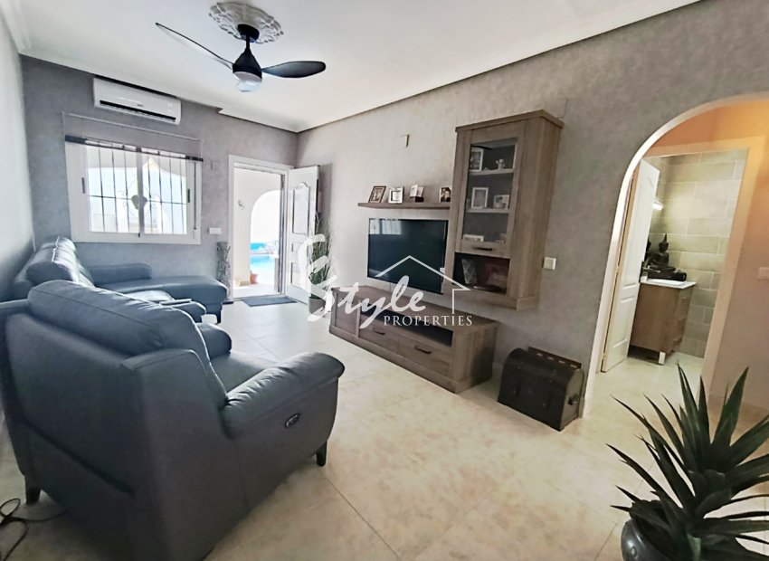 Reventa - Semi-Detached Villa - Villamartin - Costa Blanca