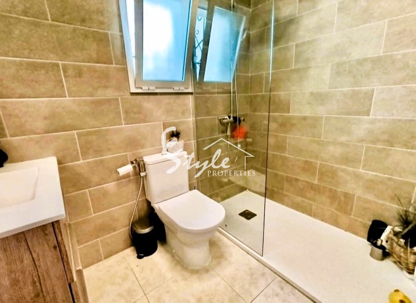 Reventa - Semi-Detached Villa - Villamartin, Orihuela Costa - Costa Blanca