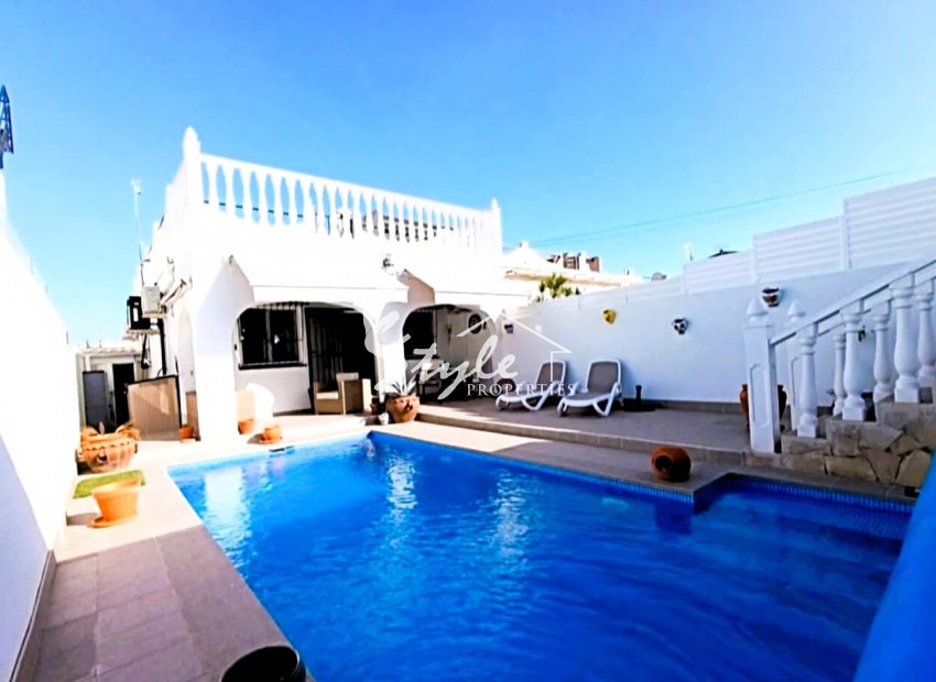 Reventa - Semi-Detached Villa - Villamartin, Orihuela Costa - Costa Blanca