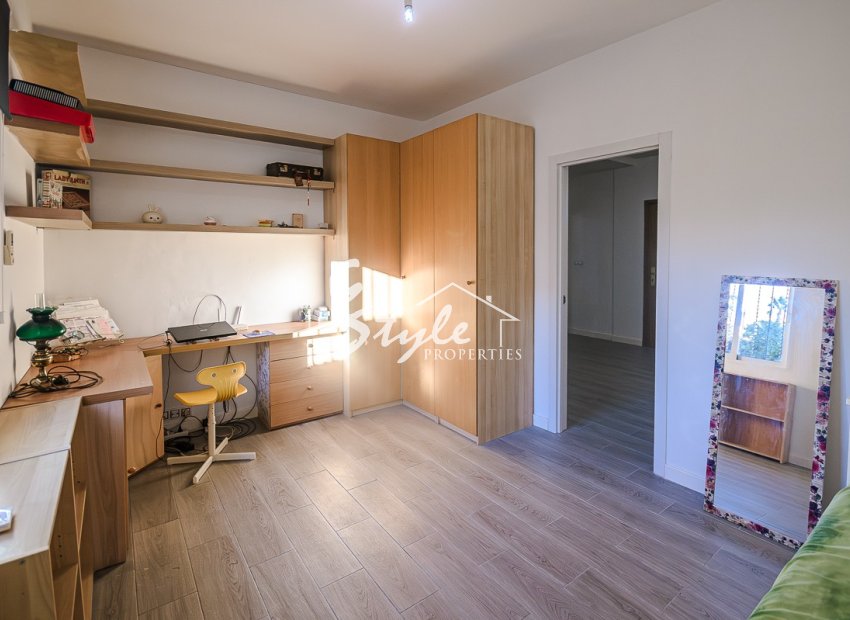 Reventa - Villa - Benferri