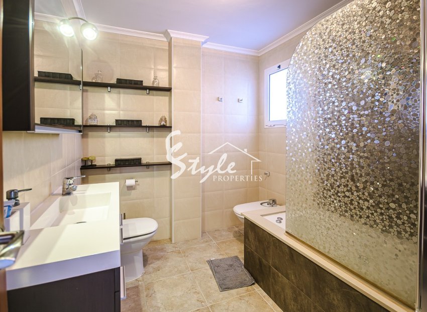 Reventa - Villa - Benferri