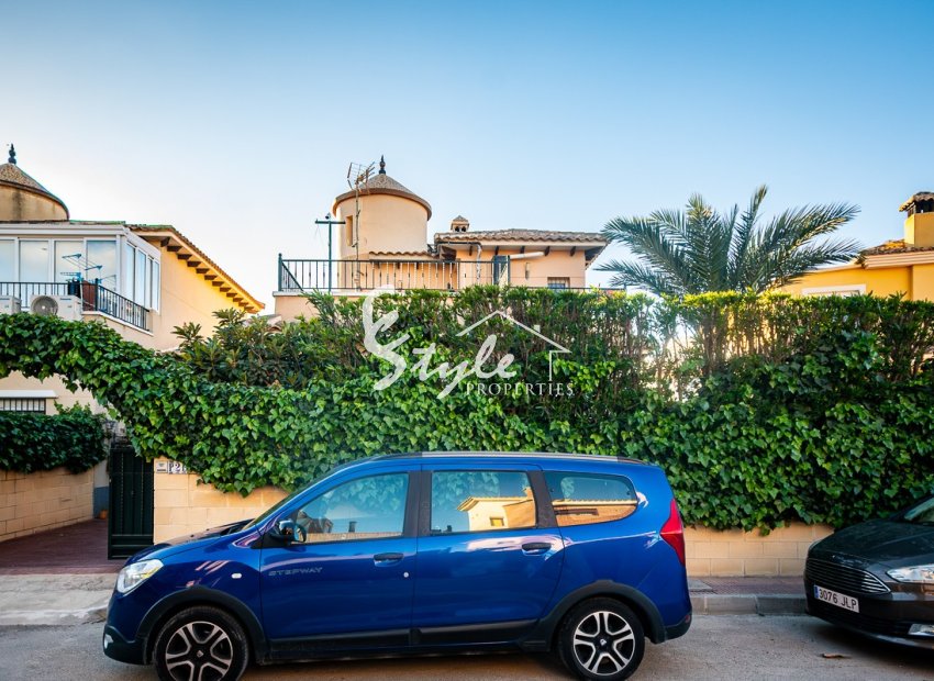 Reventa - Villa - Benferri