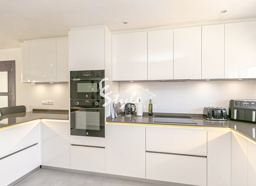 Reventa - Villa - Campoamor - Lomas de Don Juan