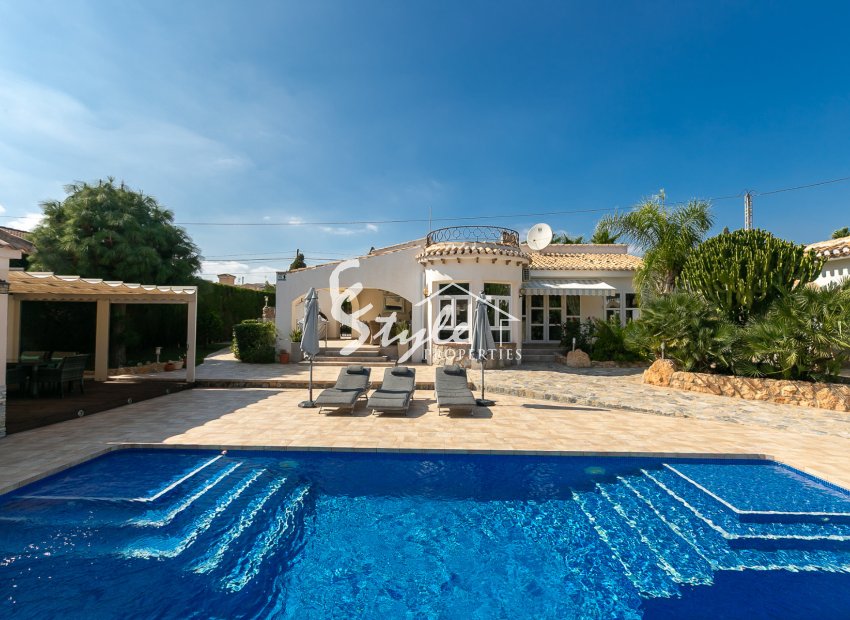 Reventa - Villa - Campoamor - Lomas de Don Juan