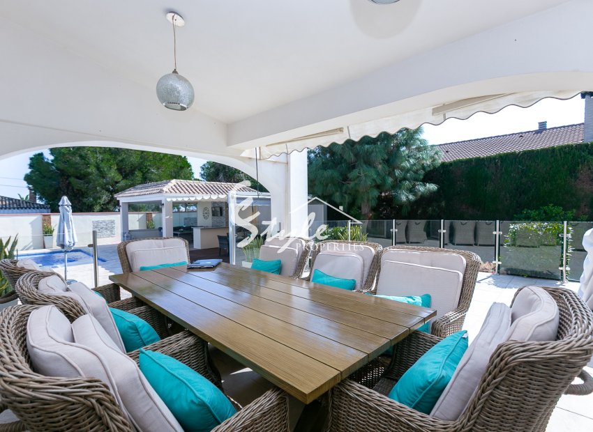 Reventa - Villa - Campoamor - Lomas de Don Juan