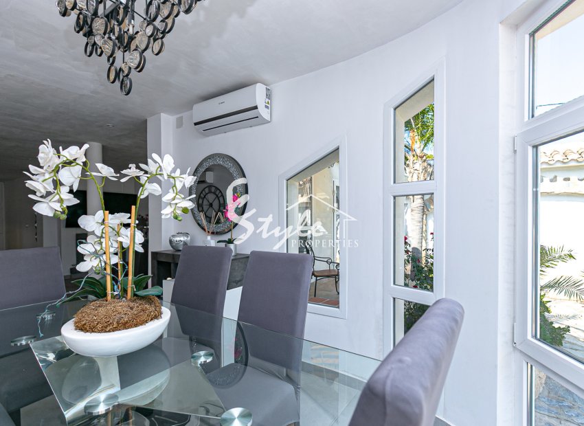 Reventa - Villa - Campoamor - Lomas de Don Juan