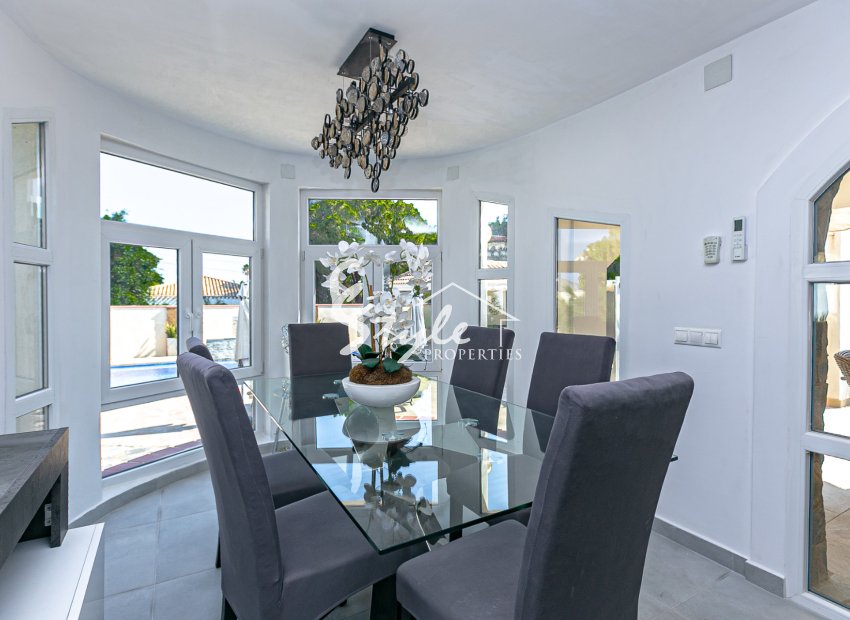 Reventa - Villa - Campoamor - Lomas de Don Juan