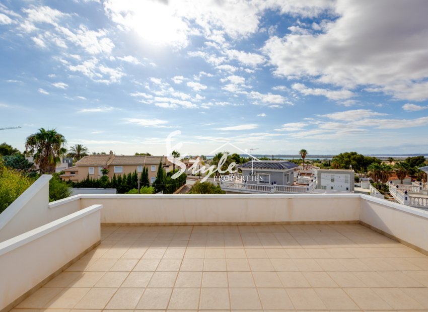 Reventa - Villa - Ciudad Quesada - avenida de las Naciones