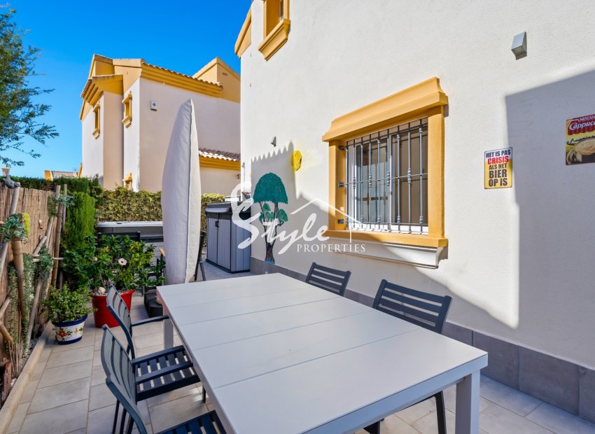 Reventa - Villa - Guardamar - El Raso