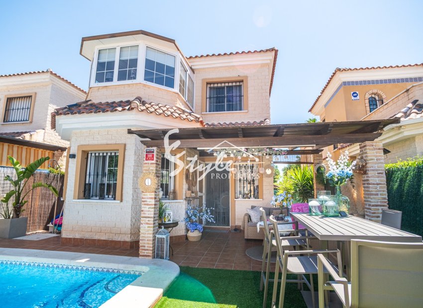Reventa - Villa - Guardamar - EL RASO