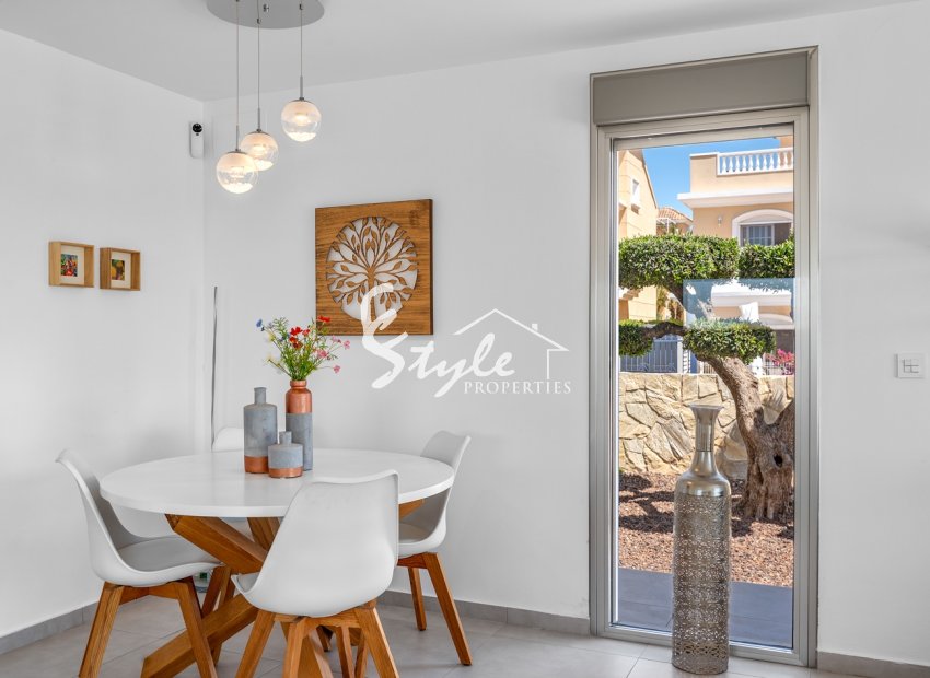 Reventa - Villa - La Marina - La marina