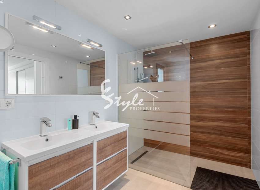 Reventa - Villa - La Marina - La marina