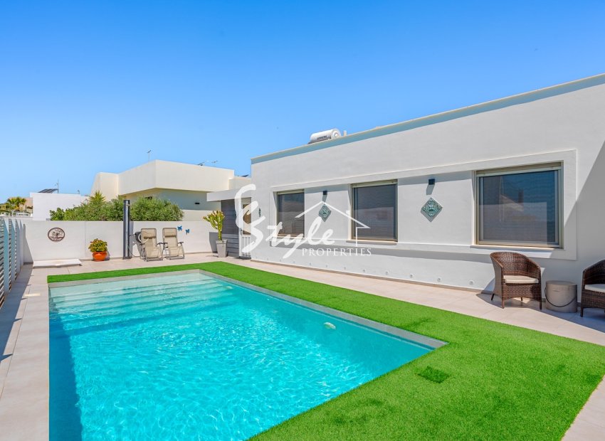 Reventa - Villa - La Marina - La marina