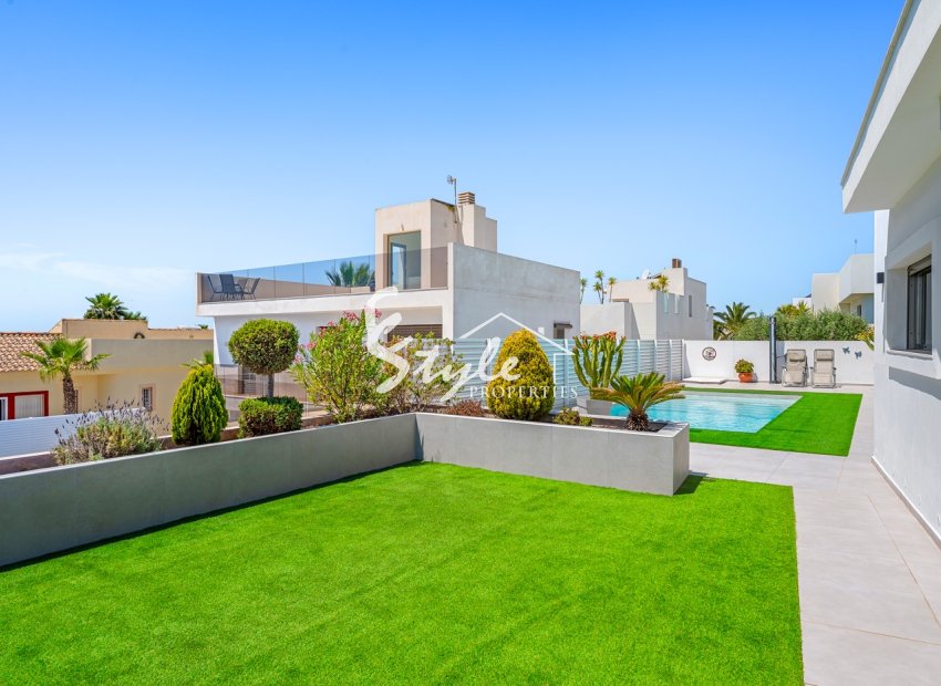 Reventa - Villa - La Marina - La marina