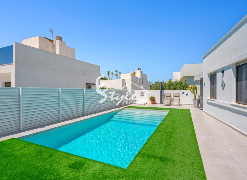 Reventa - Villa - La Marina - La marina