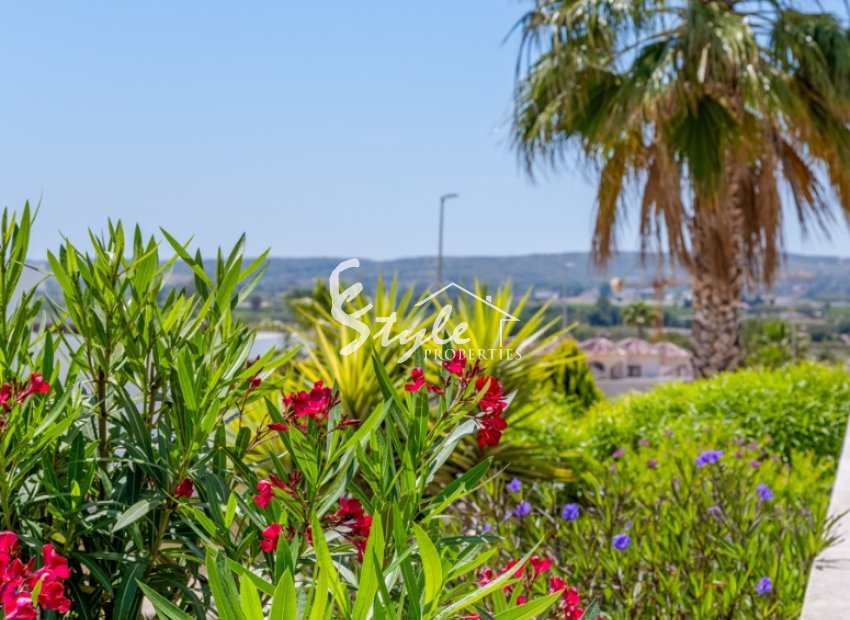 Reventa - Villa - La Marina - La marina