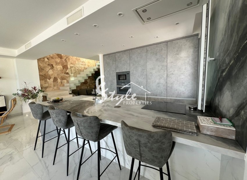 Reventa - Villa - La Mata