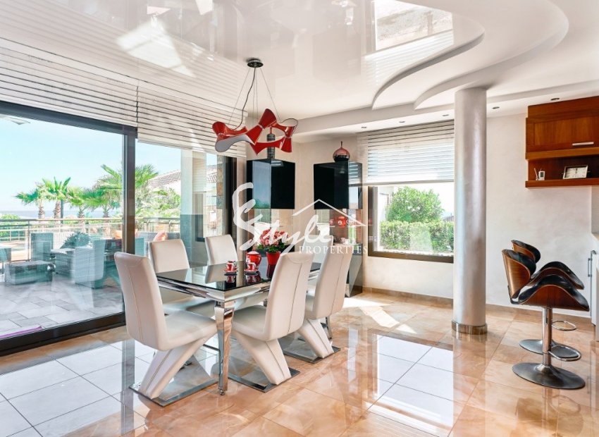 Reventa - Villa - La Mata