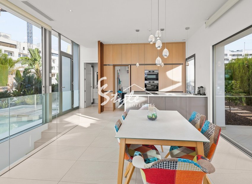 Reventa - Villa - Las Colinas Golf