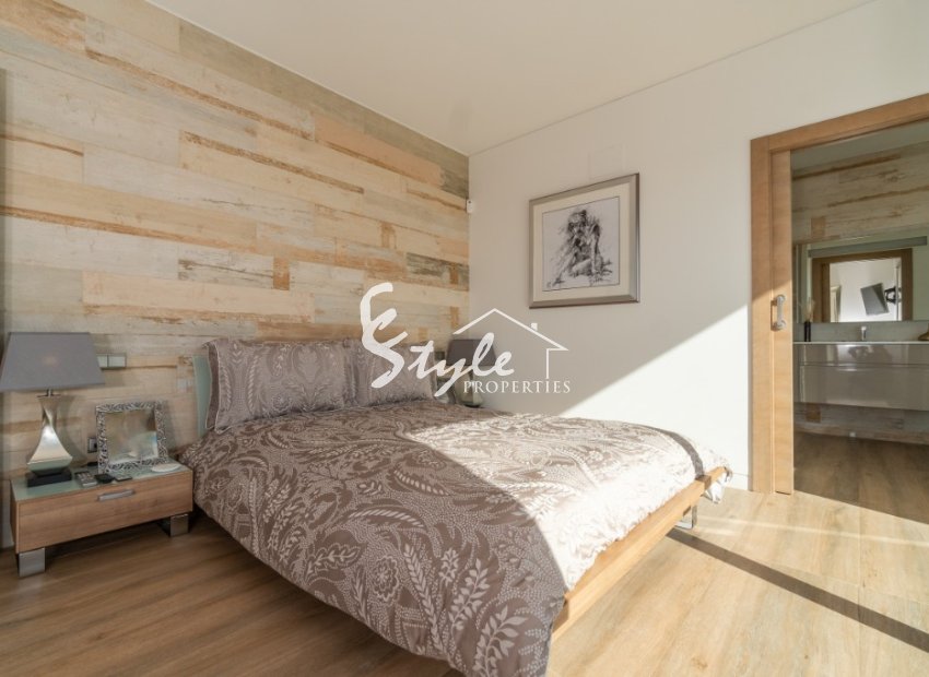 Reventa - Villa - Las Colinas Golf