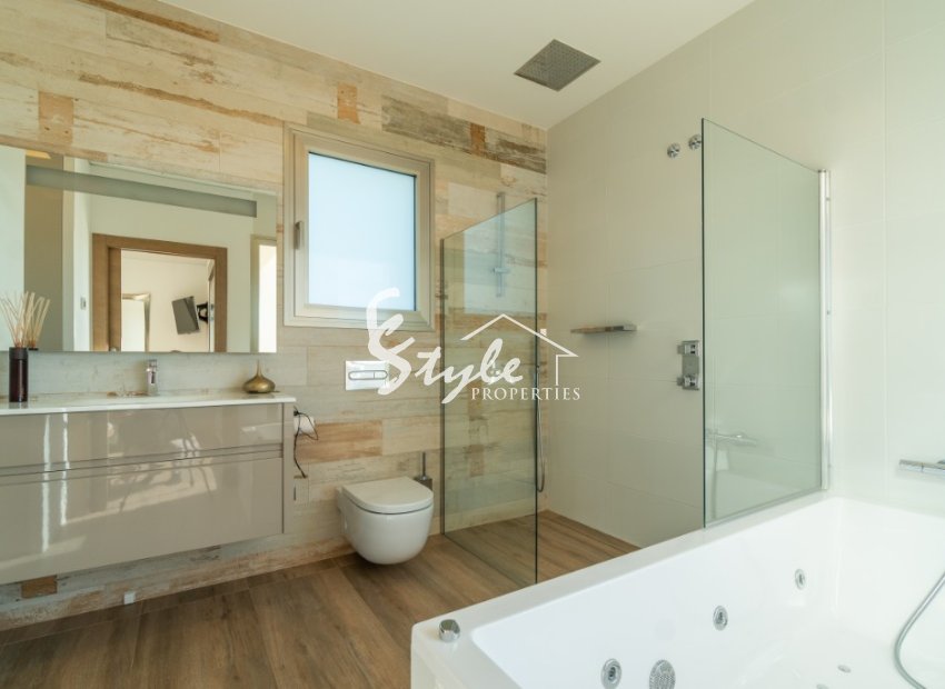 Reventa - Villa - Las Colinas Golf