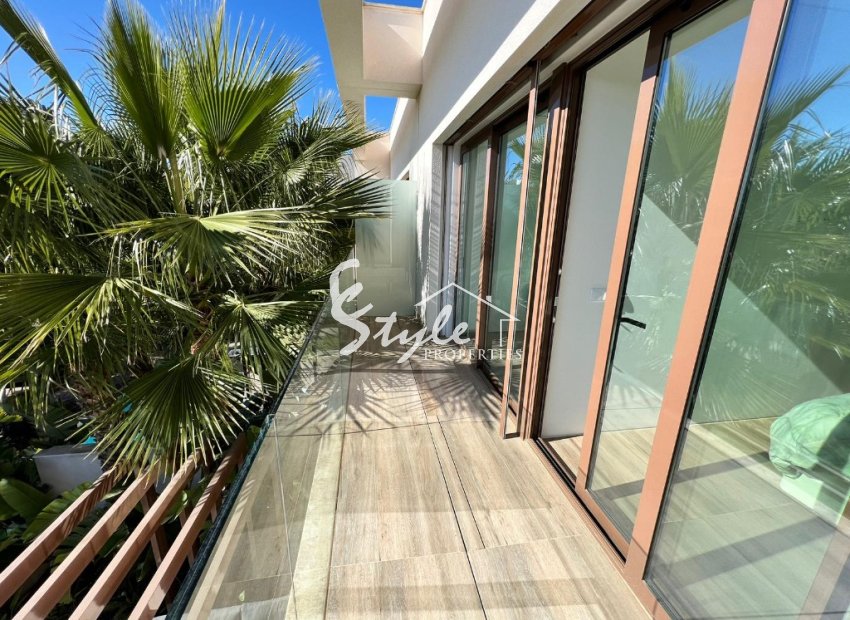 Reventa - Villa - Las Colinas - Las Colinas Golf