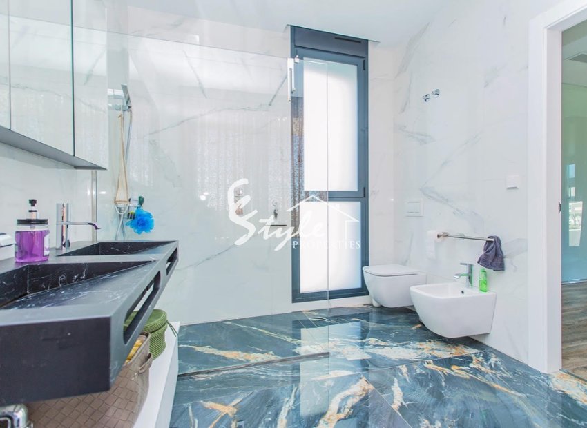 Reventa - Villa - Las Colinas - Las Colinas Golf