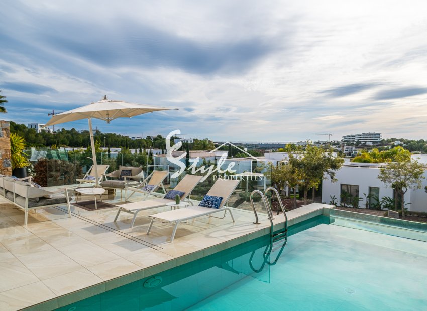 Reventa - Villa - Las Colinas - Las Colinas Golf