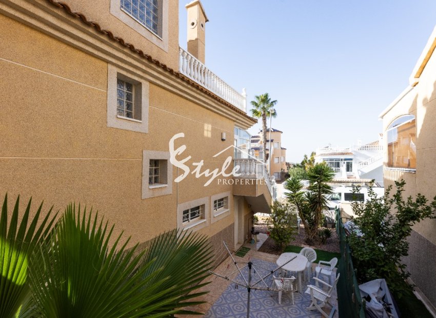 Reventa - Villa - Los Altos