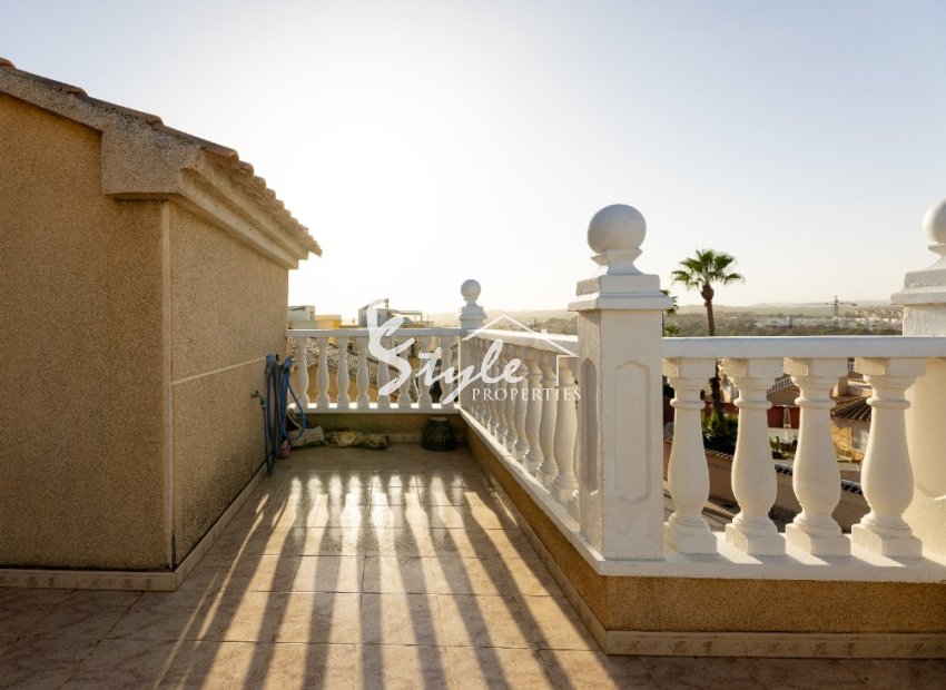 Reventa - Villa - Los Altos