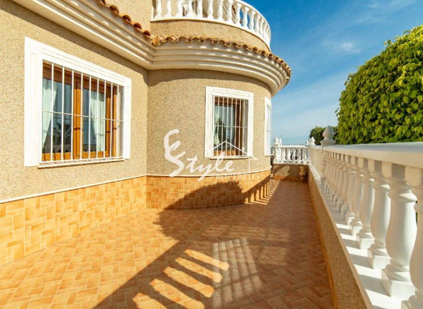 Reventa - Villa - Los Altos