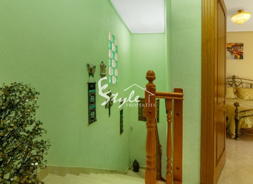 Reventa - Villa - Los Altos