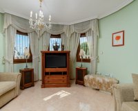 Reventa - Villa - Los Altos