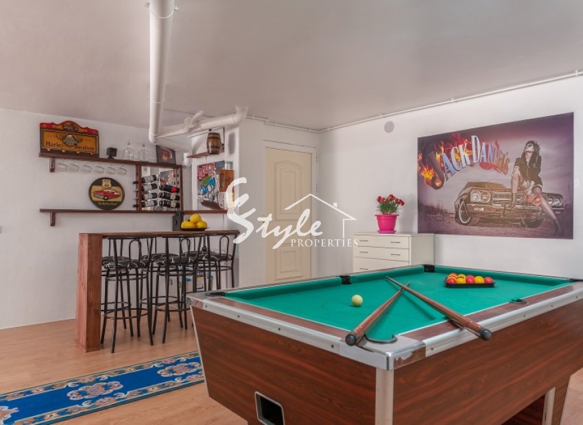 Reventa - Villa - Los Altos