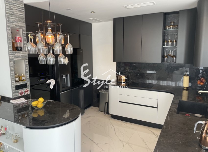 Reventa - Villa - Los Balcones