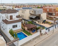 Reventa - Villa - LOS MONTESINOS - La Herada