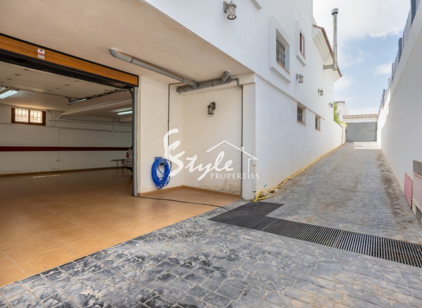 Reventa - Villa - LOS MONTESINOS - La Herada