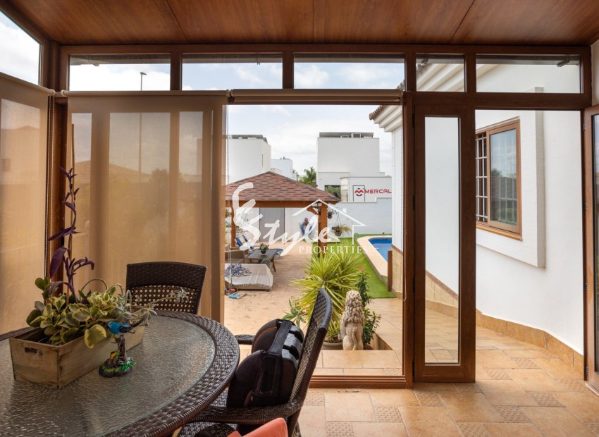 Reventa - Villa - LOS MONTESINOS - La Herada